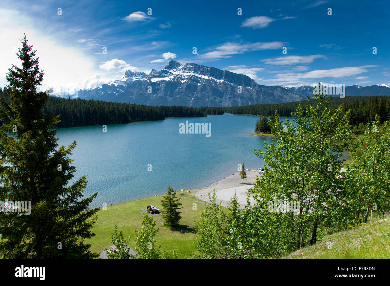 Le lac Minnewanka, Banff, Alberta, Canada Banque D'Images