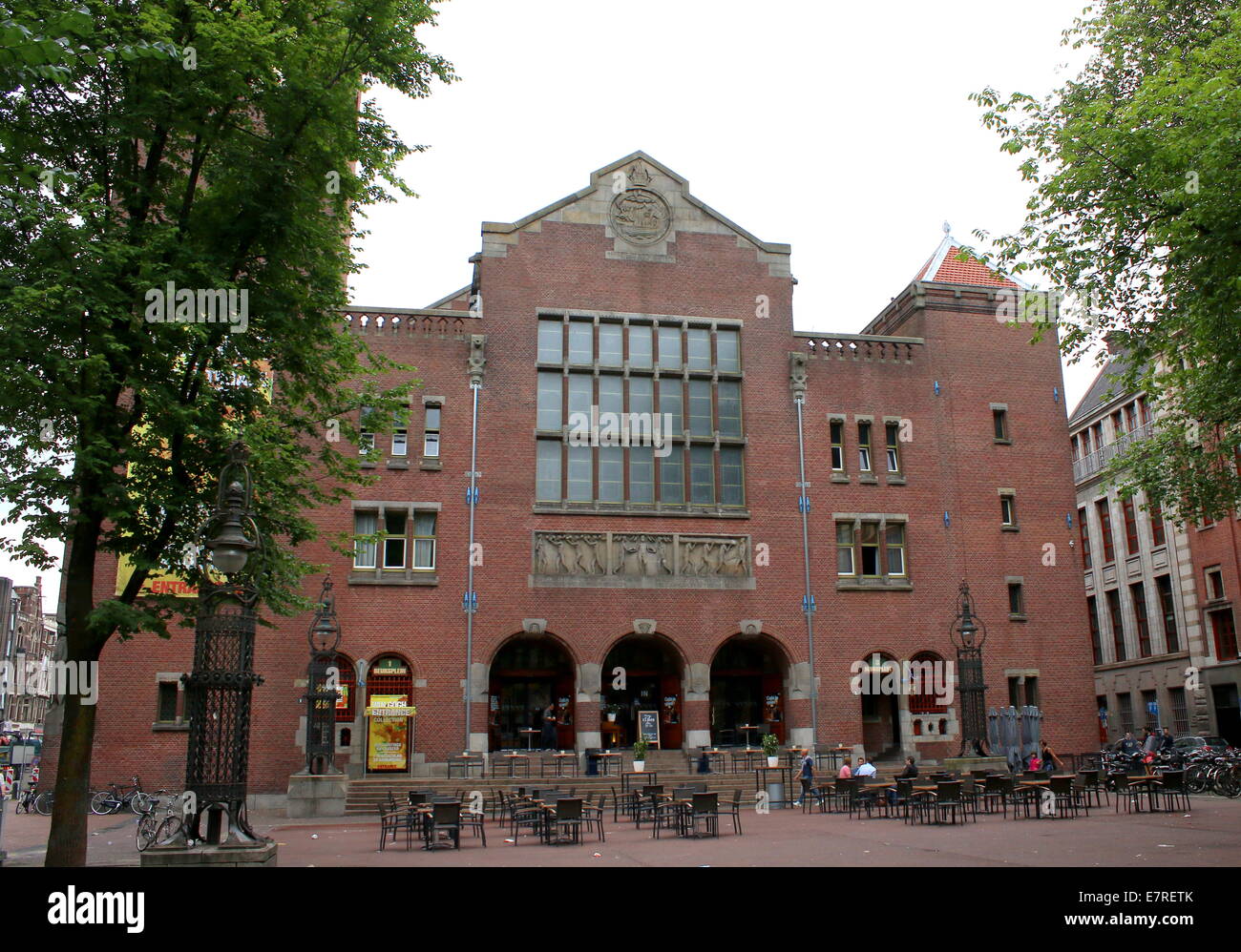 Beurs van Berlage (1896-1903) bâtiment sur le Damrak, centre d'Amsterdam. Anciennement un échange de marchandises. Architecte H.P. Berlage Banque D'Images
