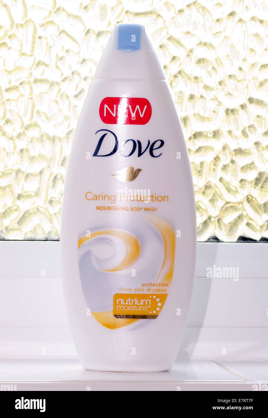 Bouteille de Dove Nourishing Body Wash Banque D'Images