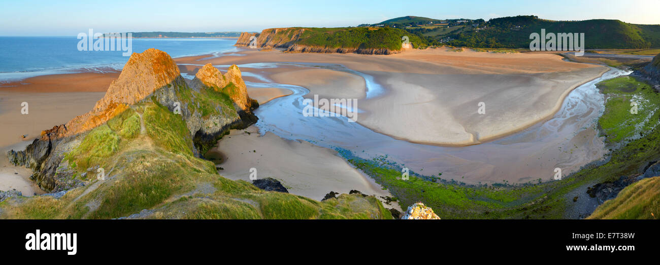 Vue panoramique sur la baie de falaises trois, Gower, Swansea, Pays de Galles Banque D'Images