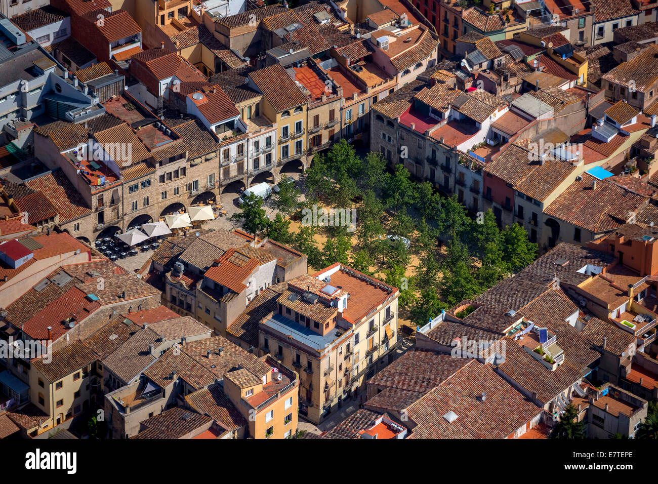 Vue aérienne, de la place du marché, place principale, centre-ville, Banyoles, Catalogne, Espagne Banque D'Images