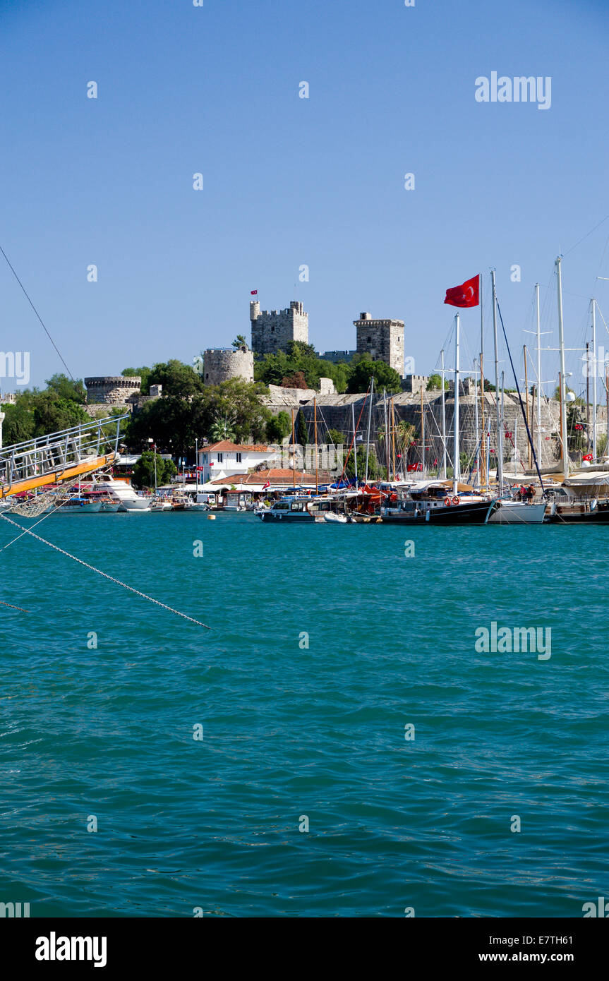 Le château de Bodrum bult par les Chevaliers Hospitaliers au 15ème siècle, Bodrum, Turquie, Asie. Banque D'Images