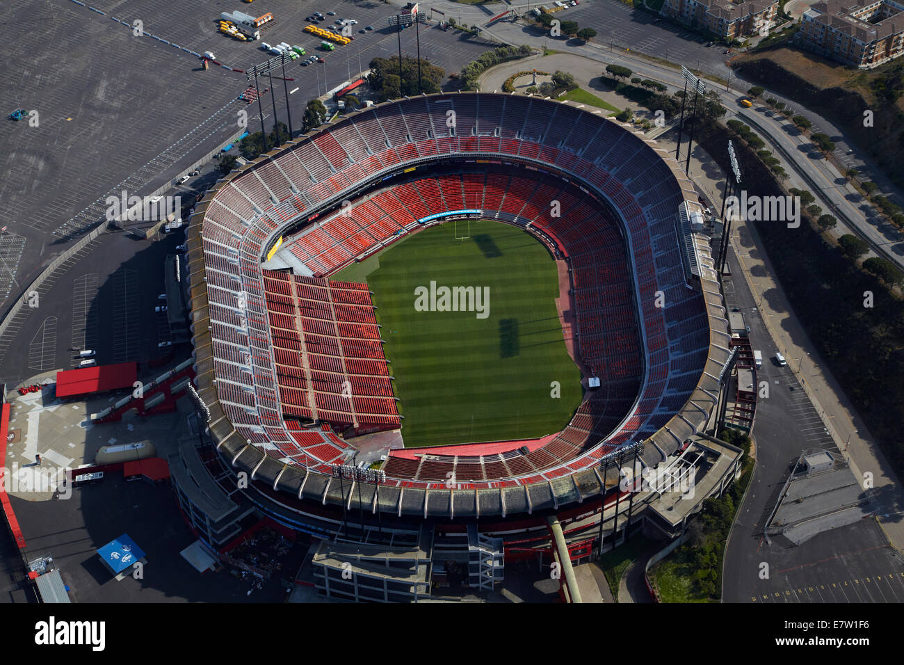 Candlestick Park (ancienne maison de San Francisco 49ers jusqu'en 2013), Candlestick Point, San Francisco, Californie, USA - vue aérienne Banque D'Images