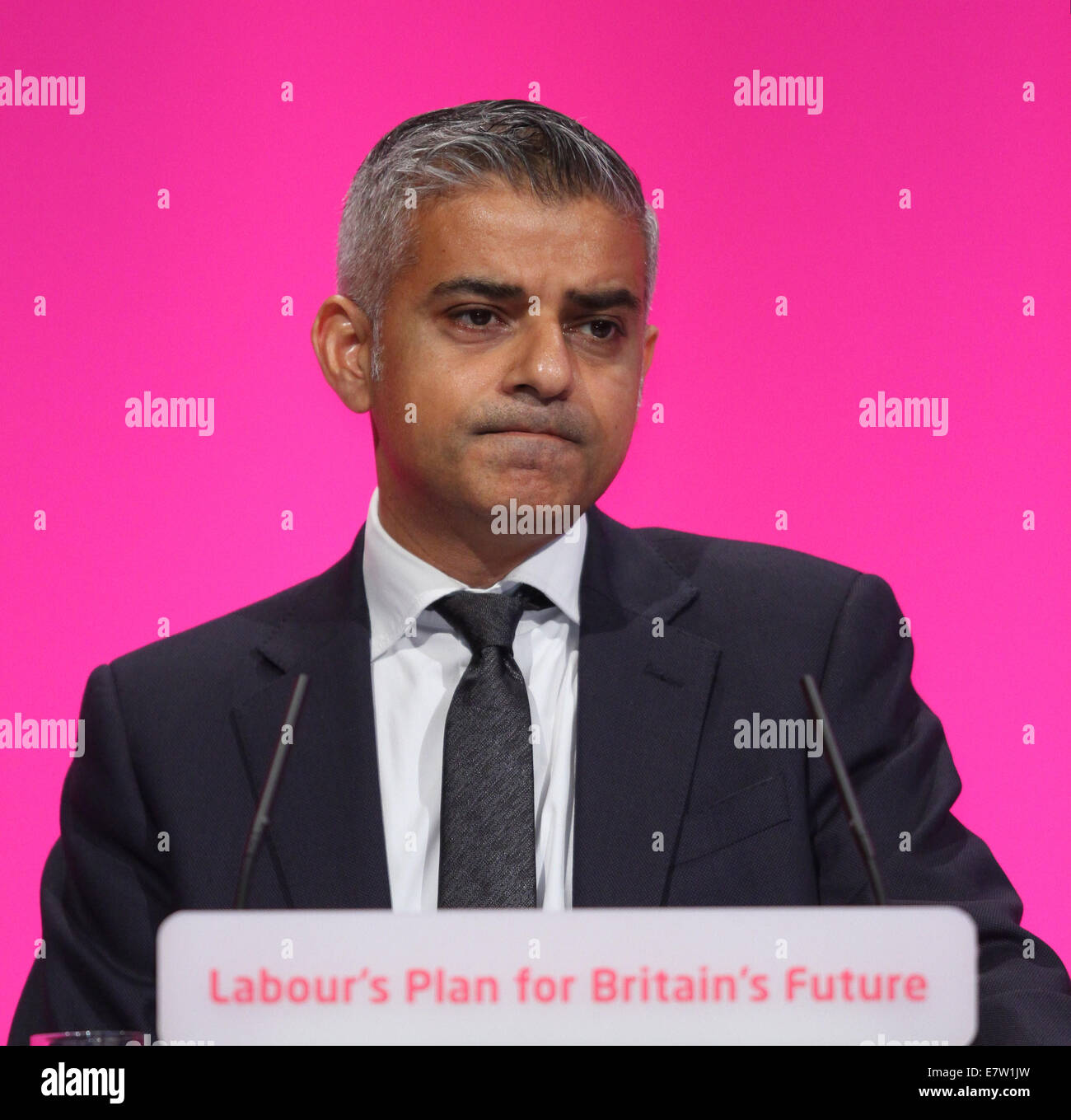 SADIQ KHAN MP SHADOW SECRÉTAIRE D'ÉTAT POUR LE 24 SEPTEMBRE 2014 Manchester Central Manchester en Angleterre Banque D'Images