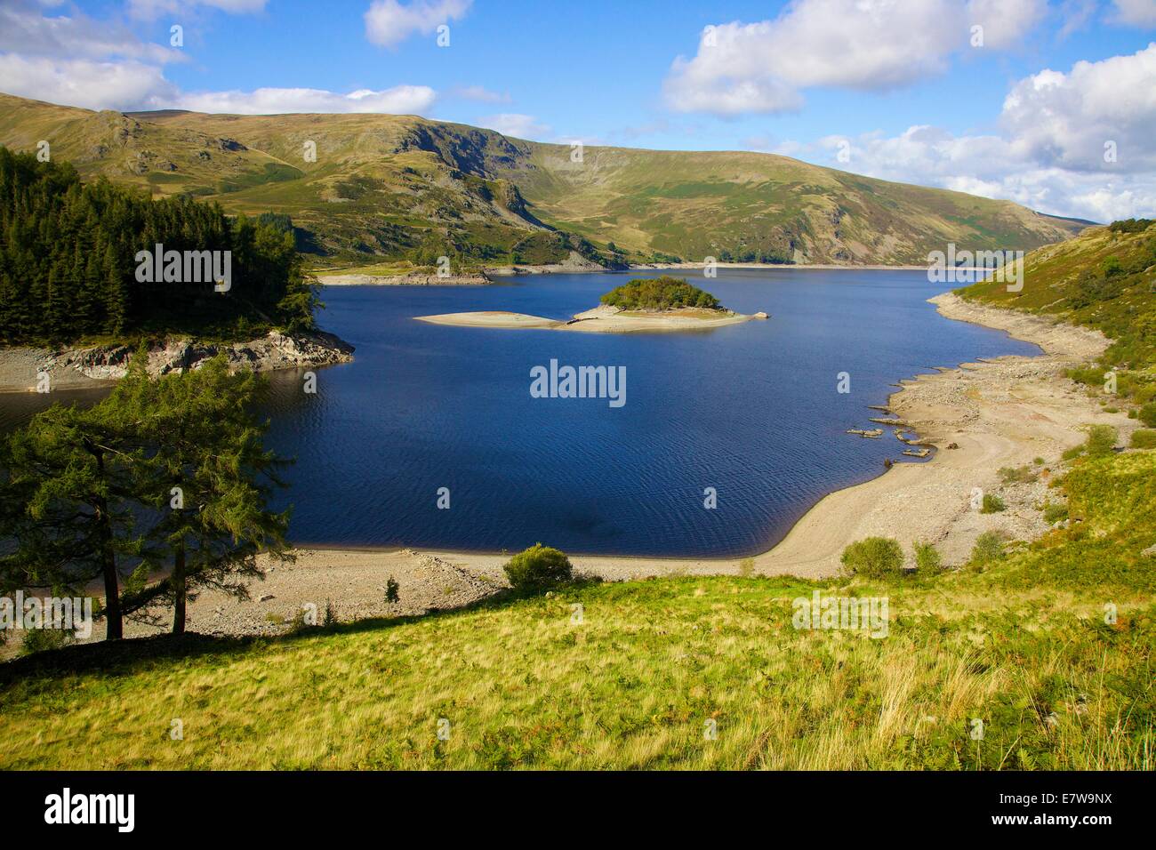 Parc National de Lake District, Cumbria, Royaume-Uni. Sep 24, 2014. Village Mardale émerge d'Hawswater, Parc National de Lake District, Cumbria, Royaume-Uni. Crédit : Andrew Findlay/Alamy Live News Banque D'Images