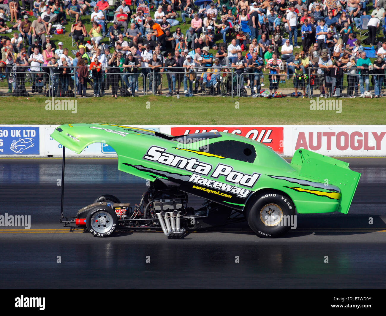 Le spectacle amusant voitures Santa Pod. Banque D'Images