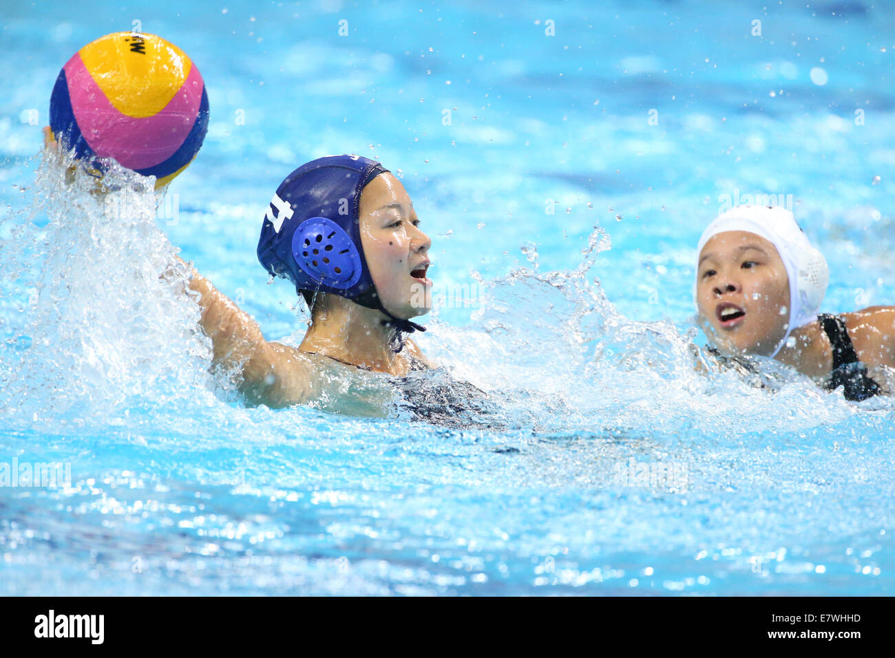 Incheon, Corée du Sud. Sep 24, 2014. Shino Magariyama (JPN) Water-polo : les femmes entre le Japon 23-1 Singapour à Dream Park Aquatics Centre au cours de la 2014 Jeux Asiatiques d'Incheon en Corée du Sud, la Corée du Sud. Credit : Ito Shingo/AFLO SPORT/Alamy Live News Banque D'Images