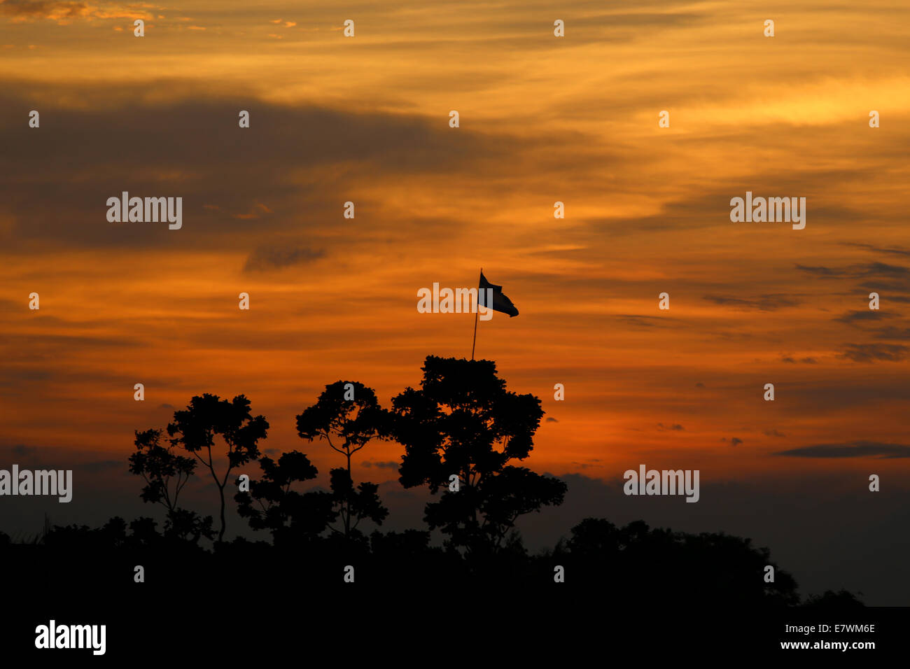 Moment en or après coucher de soleil près de Dhaka au Bangladesh Banque D'Images