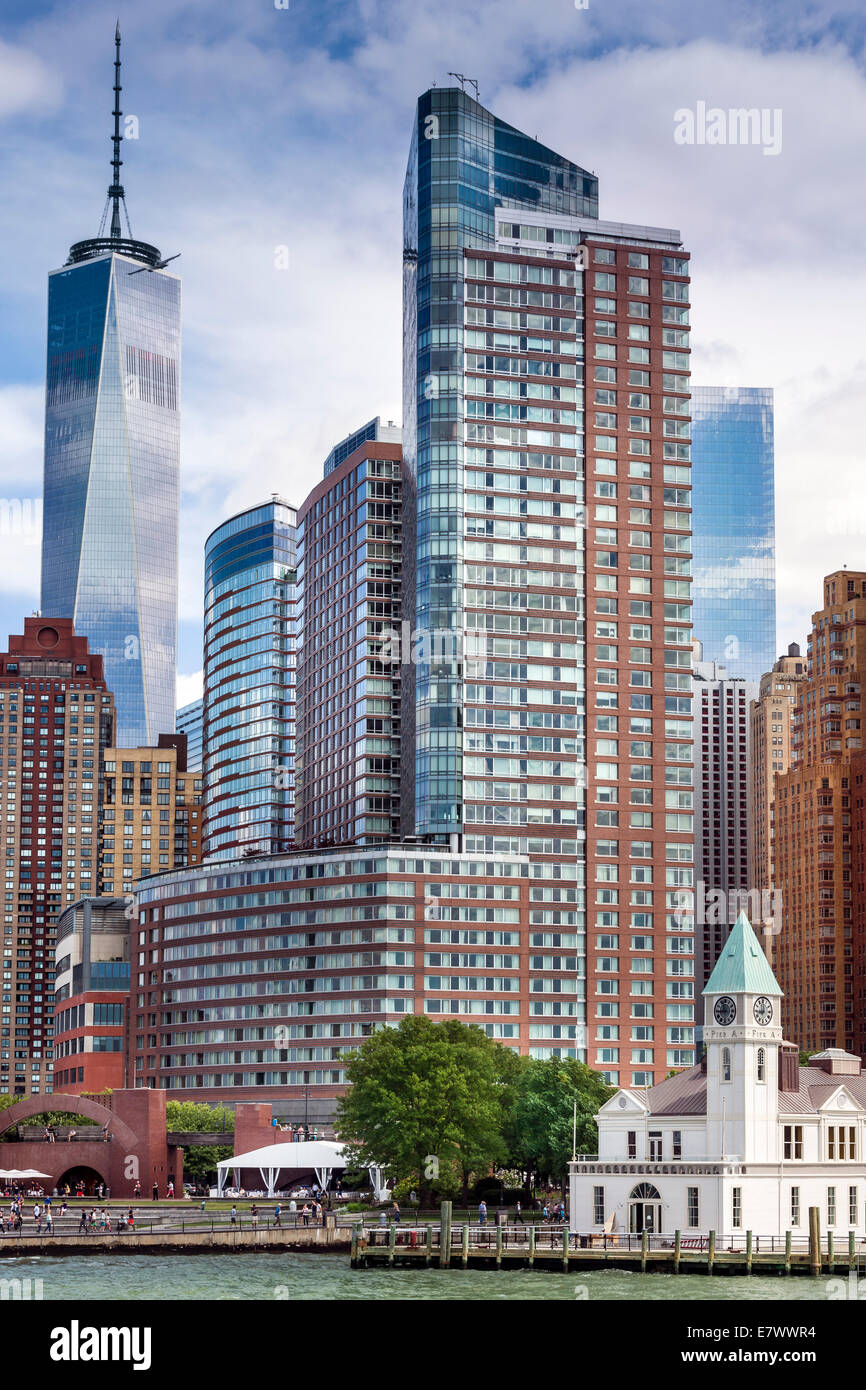 L'horizon distinctif de Manhattan, New York City - USA Banque D'Images