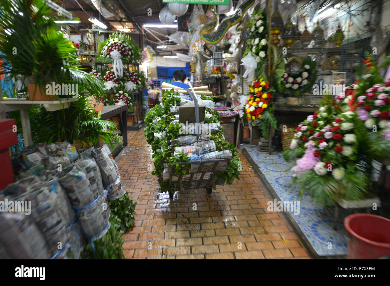 Bangkok, Thaïlande - 31 mars 2014 : vente de fleurs à Pak Klong Talad à Bangkok, Thaïlande. Banque D'Images