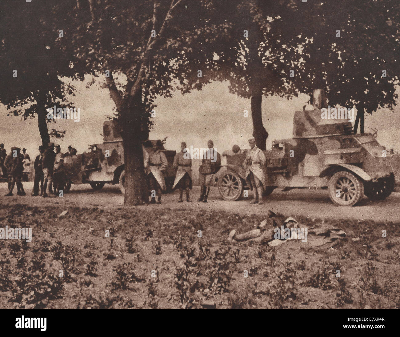 Les troupes françaises au dernier poste avancé sur la route jusqu'à Frankfort sur main, attendant que les Allemands à signer à la fin de l'Armistice de la Première Guerre mondiale Banque D'Images