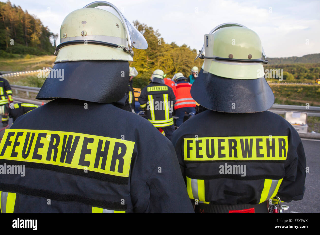 La formation conjointe de l'exercice de Bad Säckingen et Murg les sapeurs-pompiers volontaires, la Croix-Rouge allemande de Bad Säckingen Banque D'Images