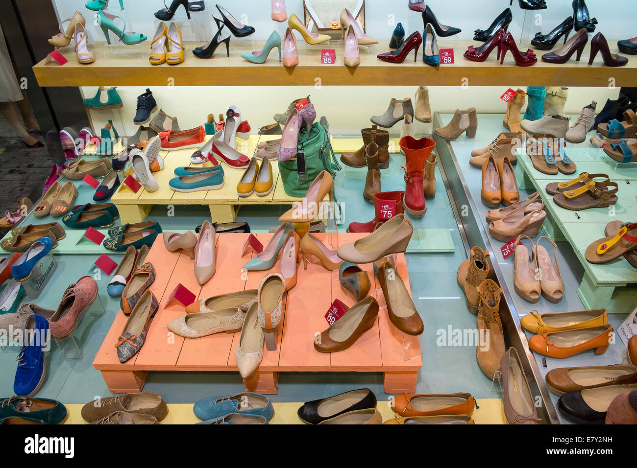 Présentation d'affichage de vitrine womens shoes shoe Banque D'Images