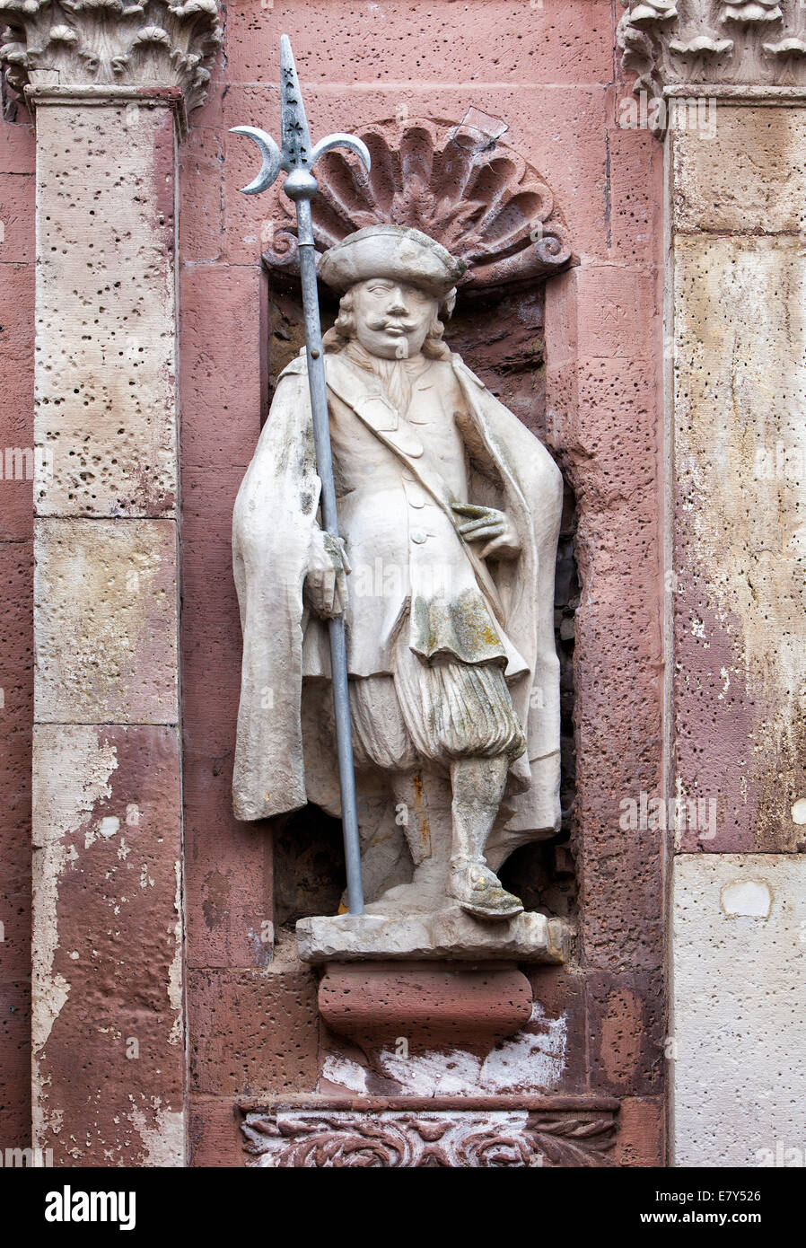 Figure de pierre à la porte d'entrée du château, l'abbaye de Corvey à Hoexter, Weserbergland, Rhénanie du Nord-Westphalie, Allemagne, Europe, Banque D'Images