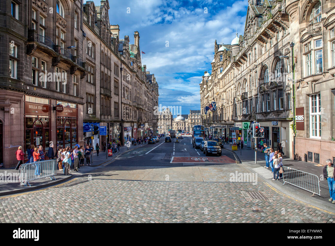 Edinburgh, Scotland, UK - Septembre 2012 ; Streetview de la ville d'Édimbourg, capitale de l'Ecosse depuis le 15e siècle. Banque D'Images