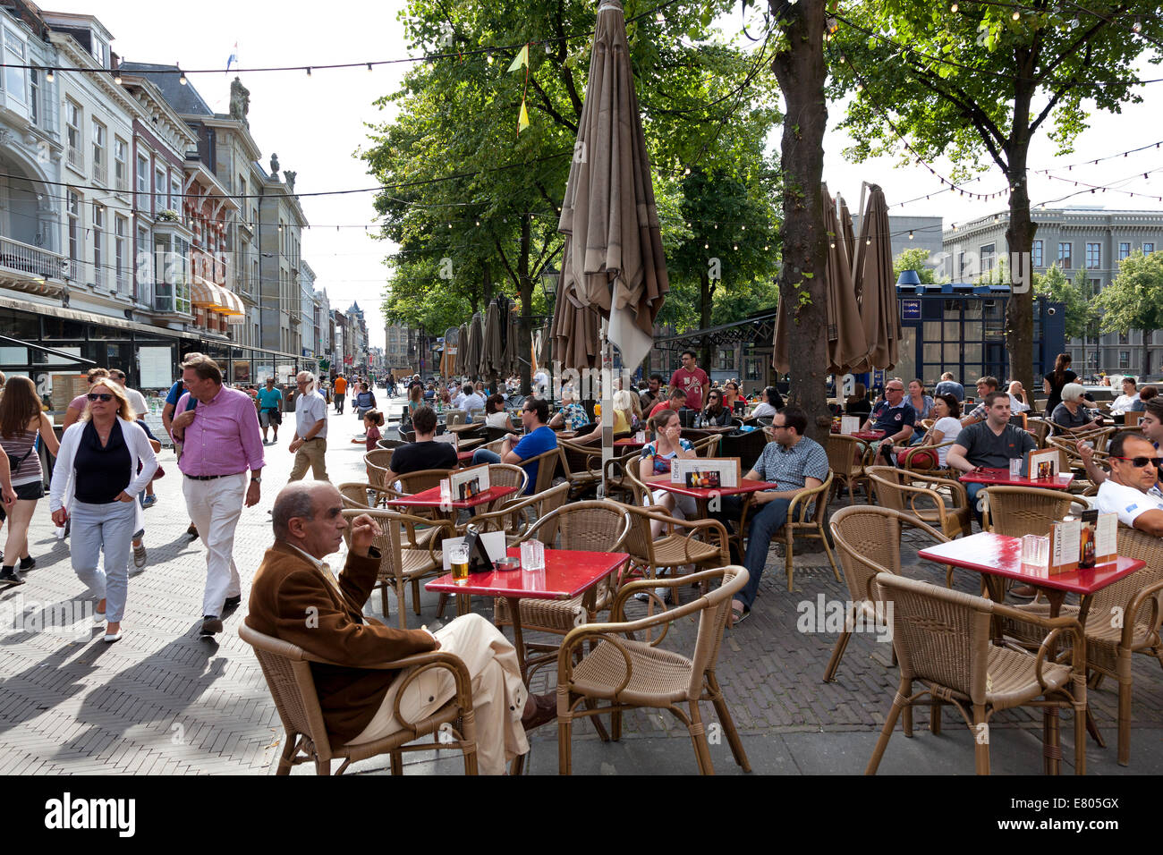 Terrasse sur Plein à La Haye, Hollande Banque D'Images