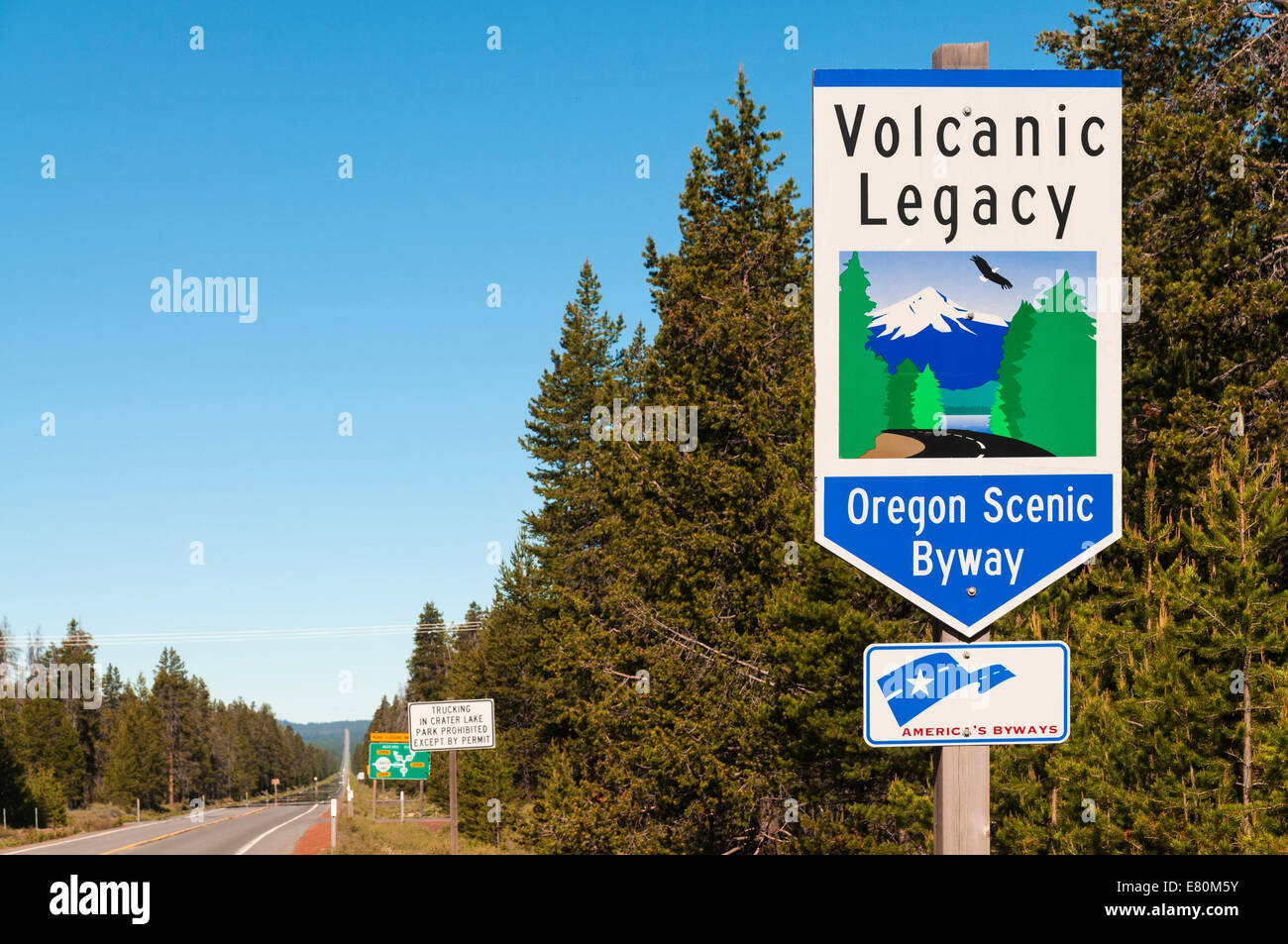 De l'Oregon, héritage volcanique Oregon Scenic Byway, près de la frontière du nord de Crater Lake NP Banque D'Images