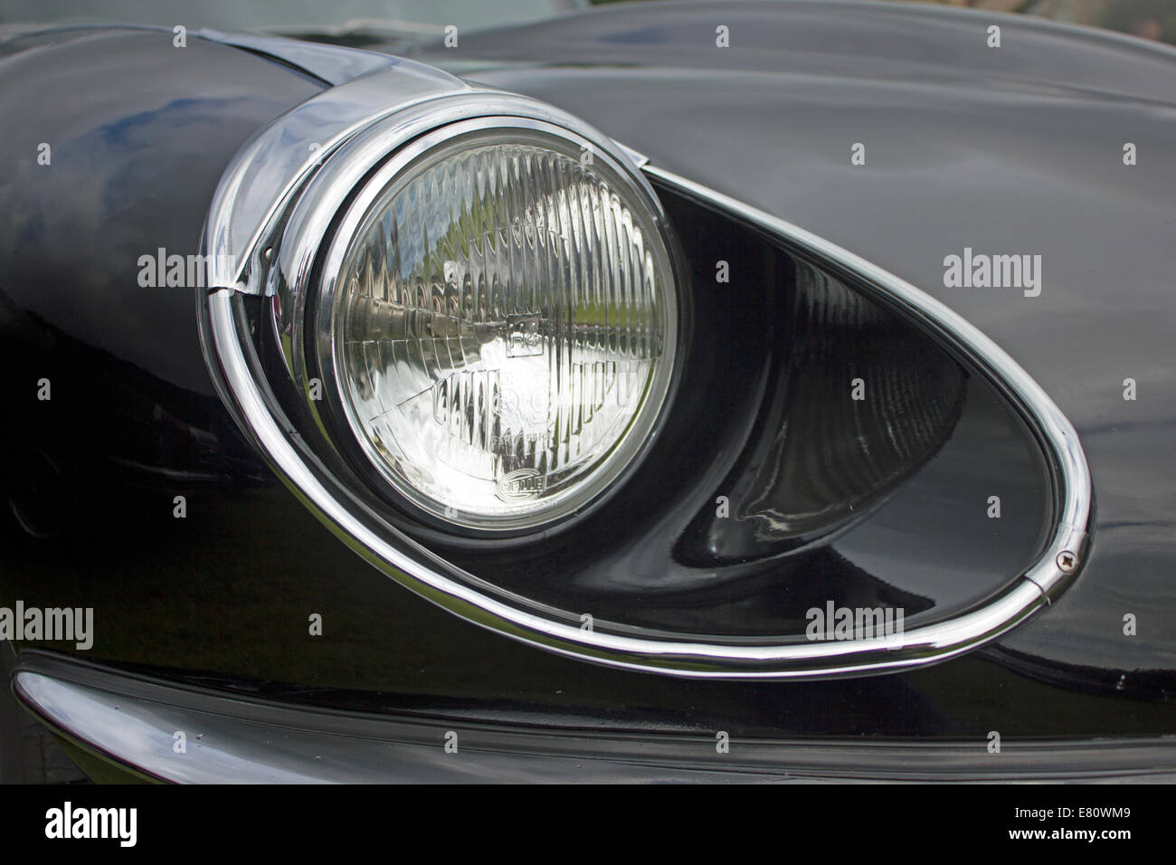 Jaguar E-Type de route Banque D'Images