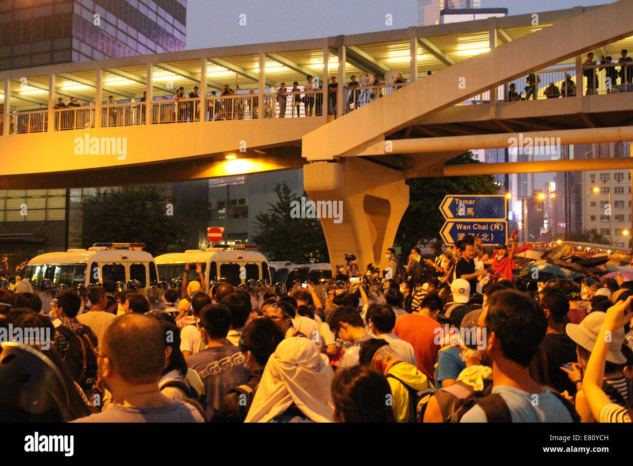 Hong Kong, 28 Sep 2014. Hong Kong proteste : Harcourt Road, Central, une route très fréquentée à Hong Kong, est bloqué dans le cadre d'occuper la centrale pro-démocratie campagne de désobéissance civile crédit : Robert SC Kemp/Alamy Live News Banque D'Images