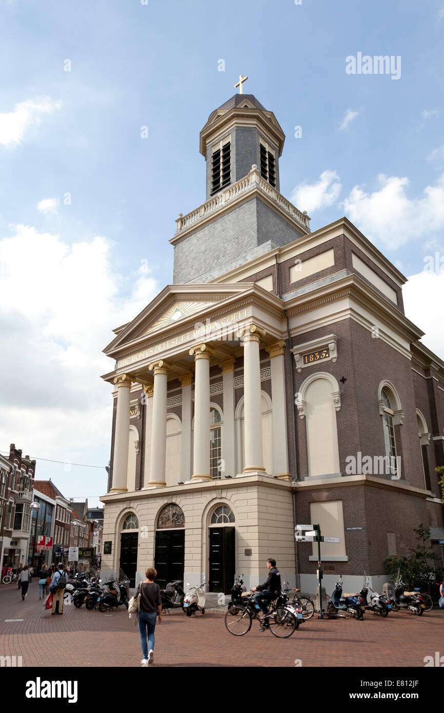 Hartebrugkerk dans de Haarlemmerstraat dans la ville de Leiden, Pays-Bas Banque D'Images