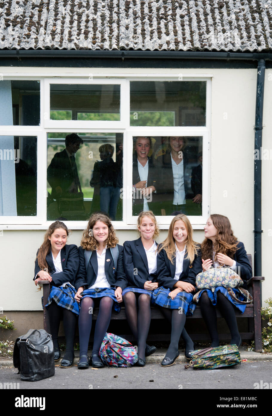 Les élèves à l'école du Roi dans le Somerset Village de Bruton UK Banque D'Images