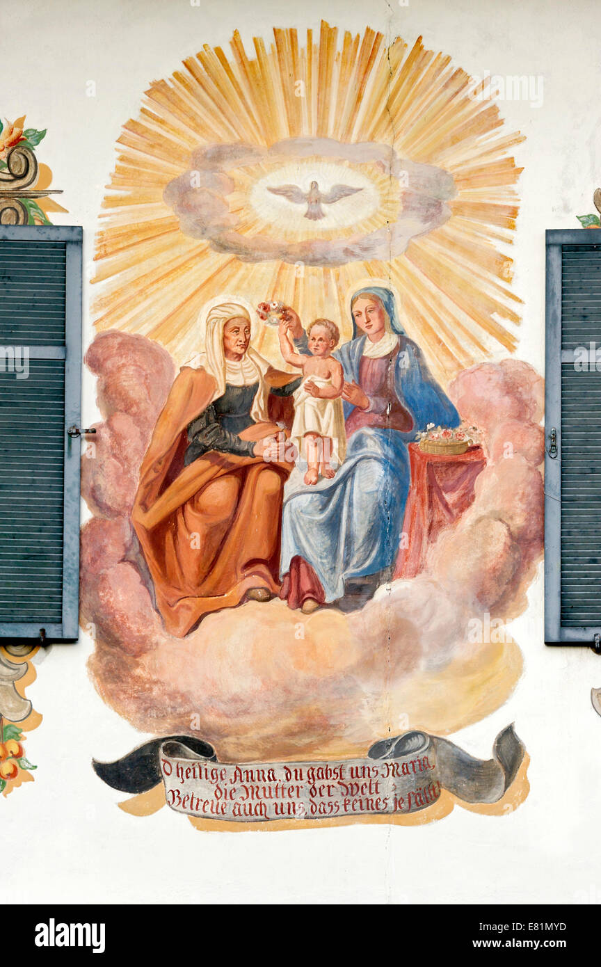 Lüftlmalerei avec Saint Anna et Maria avec l'enfant Jésus, Oberammergau, Upper Bavaria, Bavaria, Germany Banque D'Images