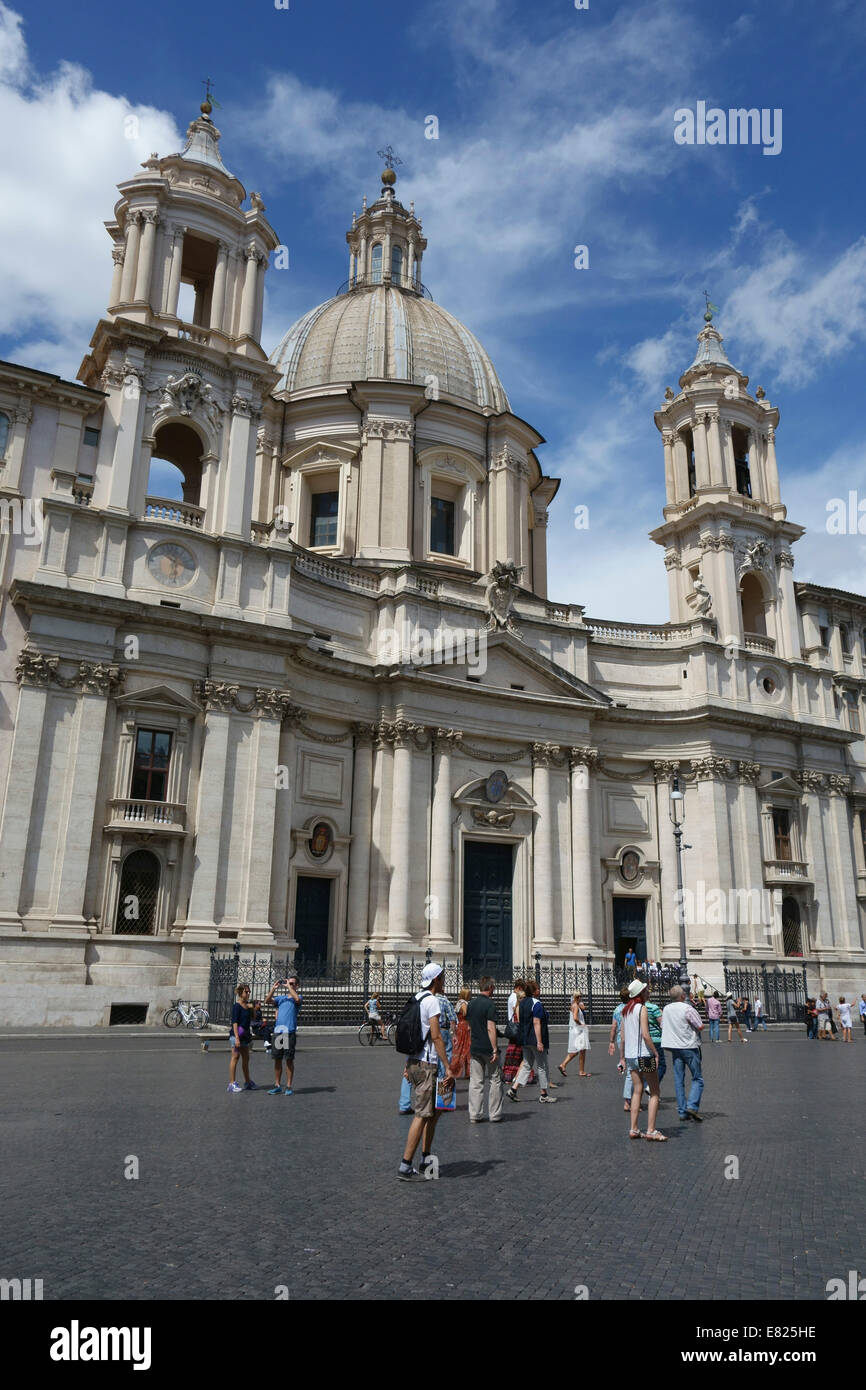 Piazza Navona Rome et l'église Sant'Agnese in Agone Italie Banque D'Images