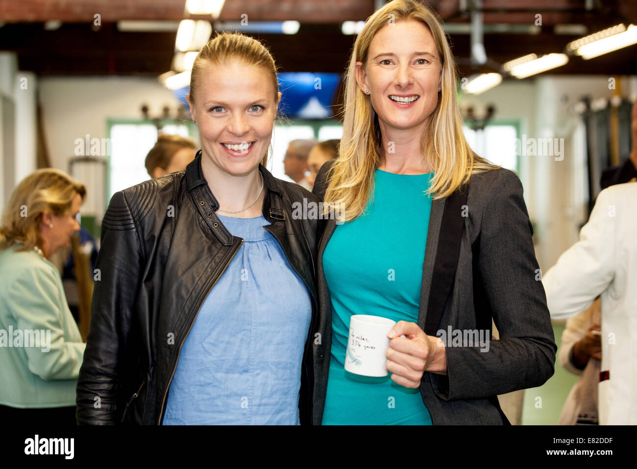 Anna Watkins (médaillé d'or Londres 2012) avec Sarah Winckless ( deux fois champion du monde, en 2005 et 2006) Banque D'Images