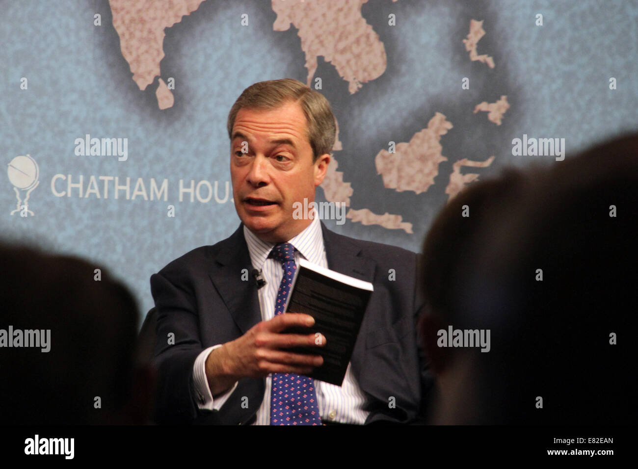 Nigel Farage, chef du Parti pour l'indépendance du Royaume-Uni, parlant à Chatham House à Londres le lundi 31 mars 2014. Banque D'Images