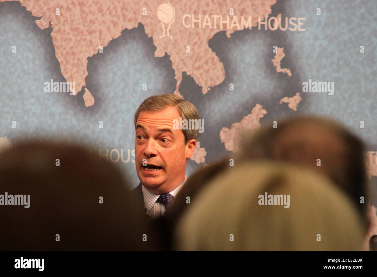 Nigel Farage, chef du Parti pour l'indépendance du Royaume-Uni, parlant à Chatham House à Londres le lundi 31 mars 2014. Banque D'Images