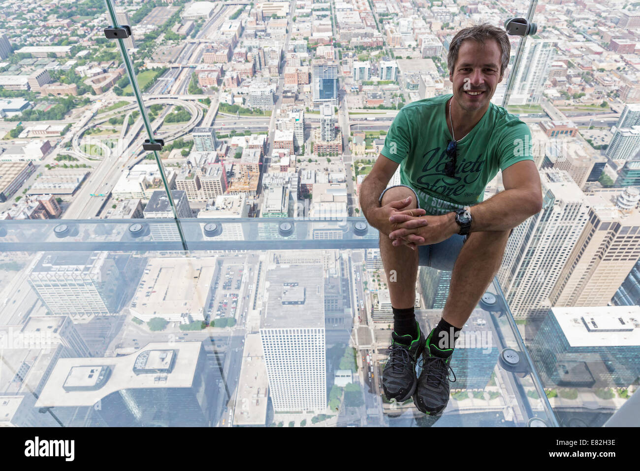 Chicago, Illinois, Chicago, tourisme ou balcon en verre de Willis Tower Banque D'Images