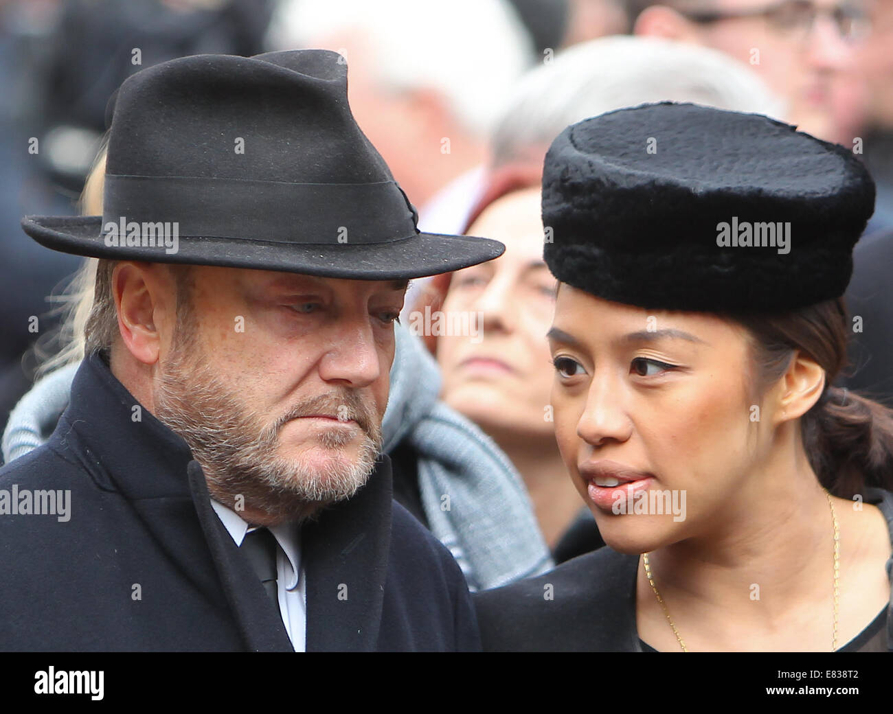 Les funérailles d'Anthony Benn, 2e vicomte Stansgate, à St Margaret's Church, dans le centre de Londres en vedette : George Galloway,Putri Gayatri Pertiwi Où : London, Royaume-Uni Quand : 27 Mars 2014 Banque D'Images