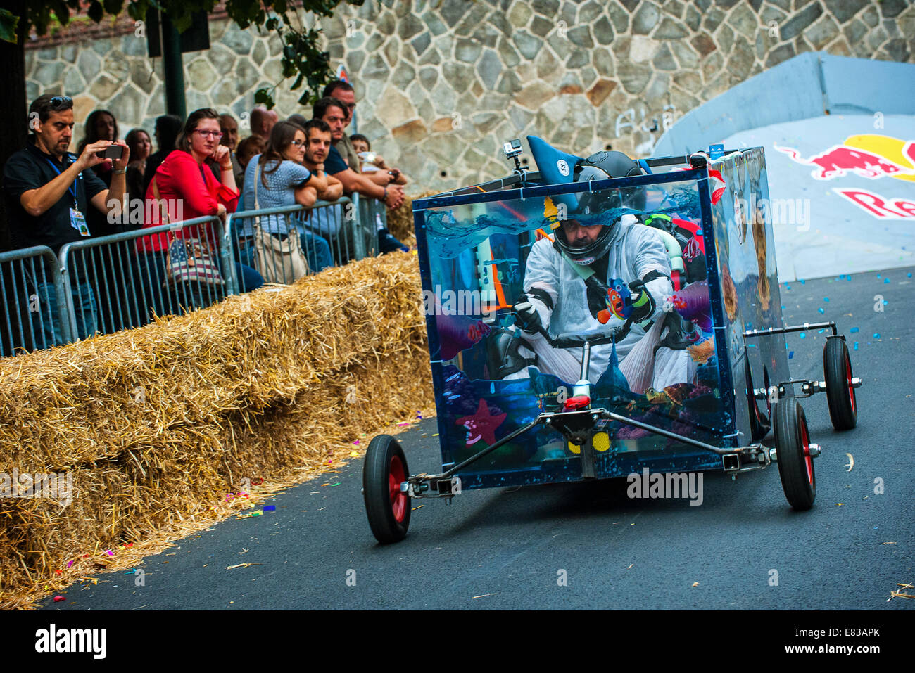 Italie Piémont Turin. 28 Sep, 2014. Red Bull soapbox 2014 est une course entre les pilotes et les constructeurs de véhicules sans moteur -Laqqario, par la sous-équipe normal ' Crédit : Realy Easy Star/Alamy Live News Banque D'Images