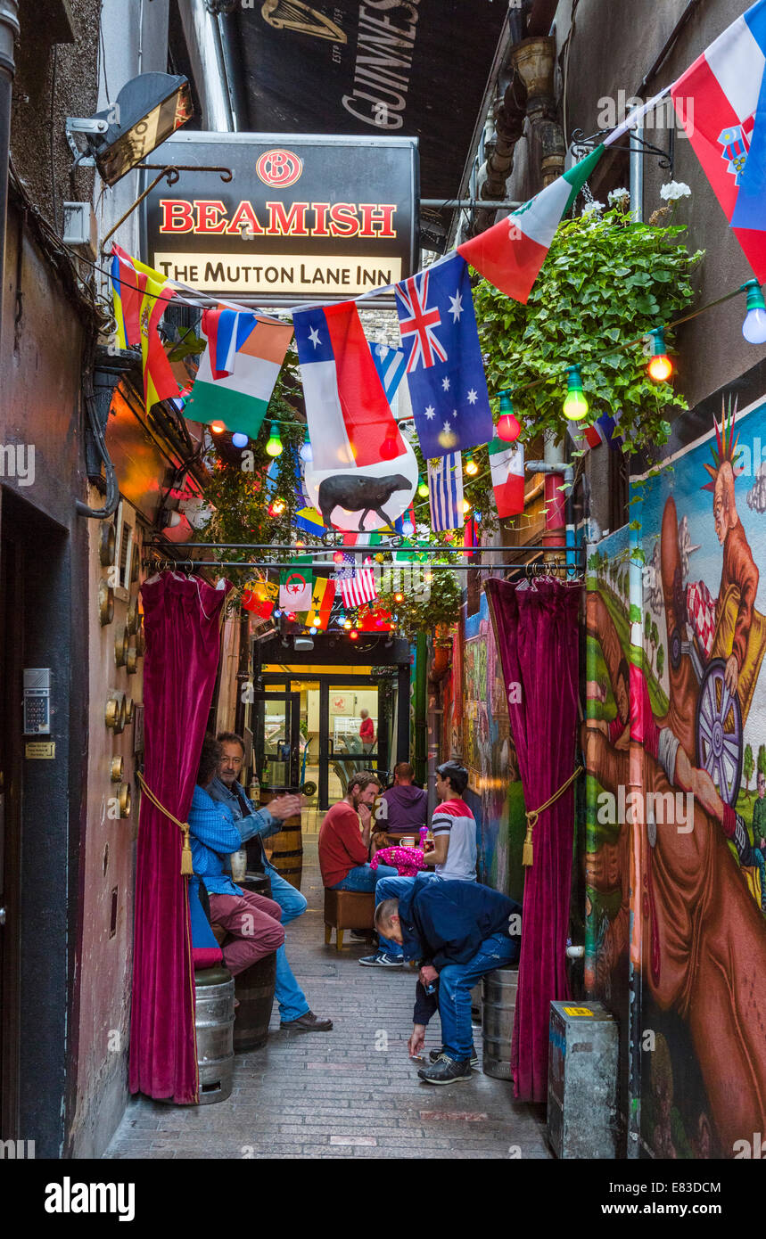 Le Mutton Lane Inn, un pub traditionnel dans le centre-ville, le liège, le comté de Cork, en République d'Irlande Banque D'Images