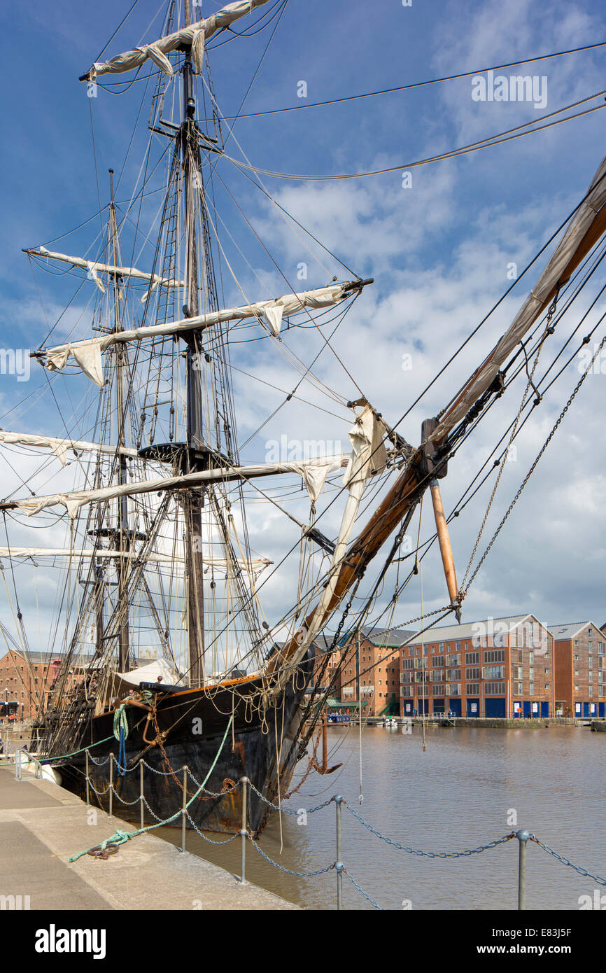 Gloucester Docks et de l'historique navigation navire 'le comte de Pembroke', Gloucester, Gloucestershire, England, UK Banque D'Images