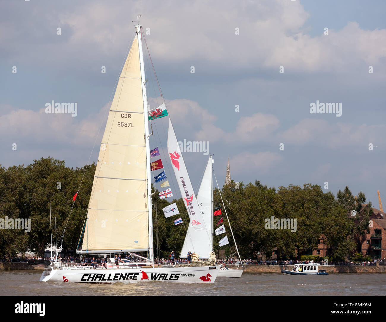 Défi au Pays de Galles, en prenant part au défilé de la vente, pendant la Tall Ships Festival, Greenwich. Banque D'Images