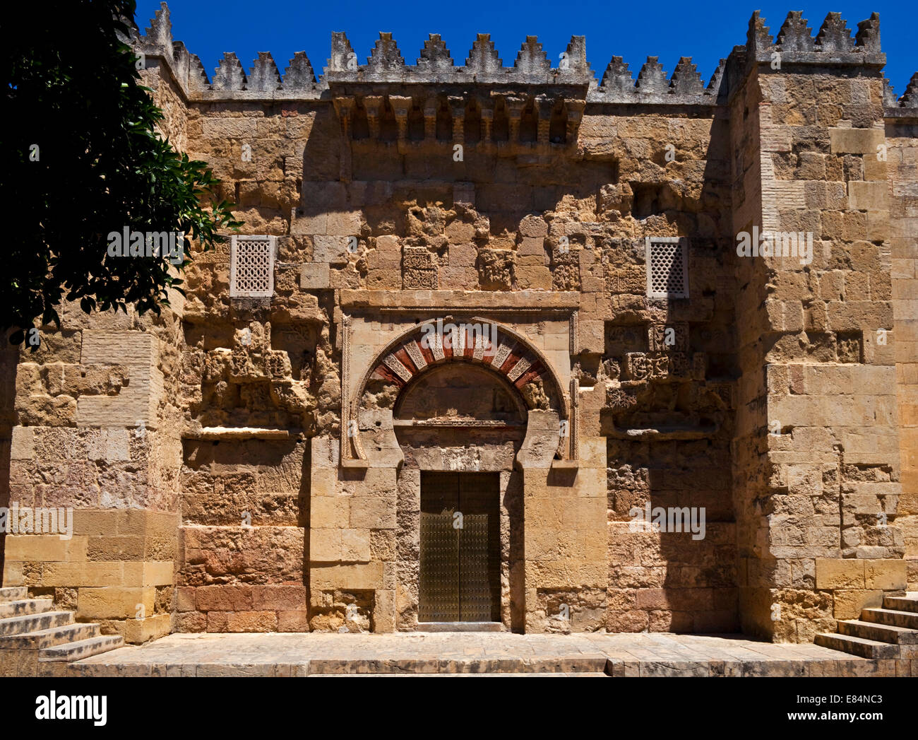 Entrée de la 10e siècle mosquée Mezquita de Cordoue, ville, province de Cordoue, Andalousie, Espagne Banque D'Images