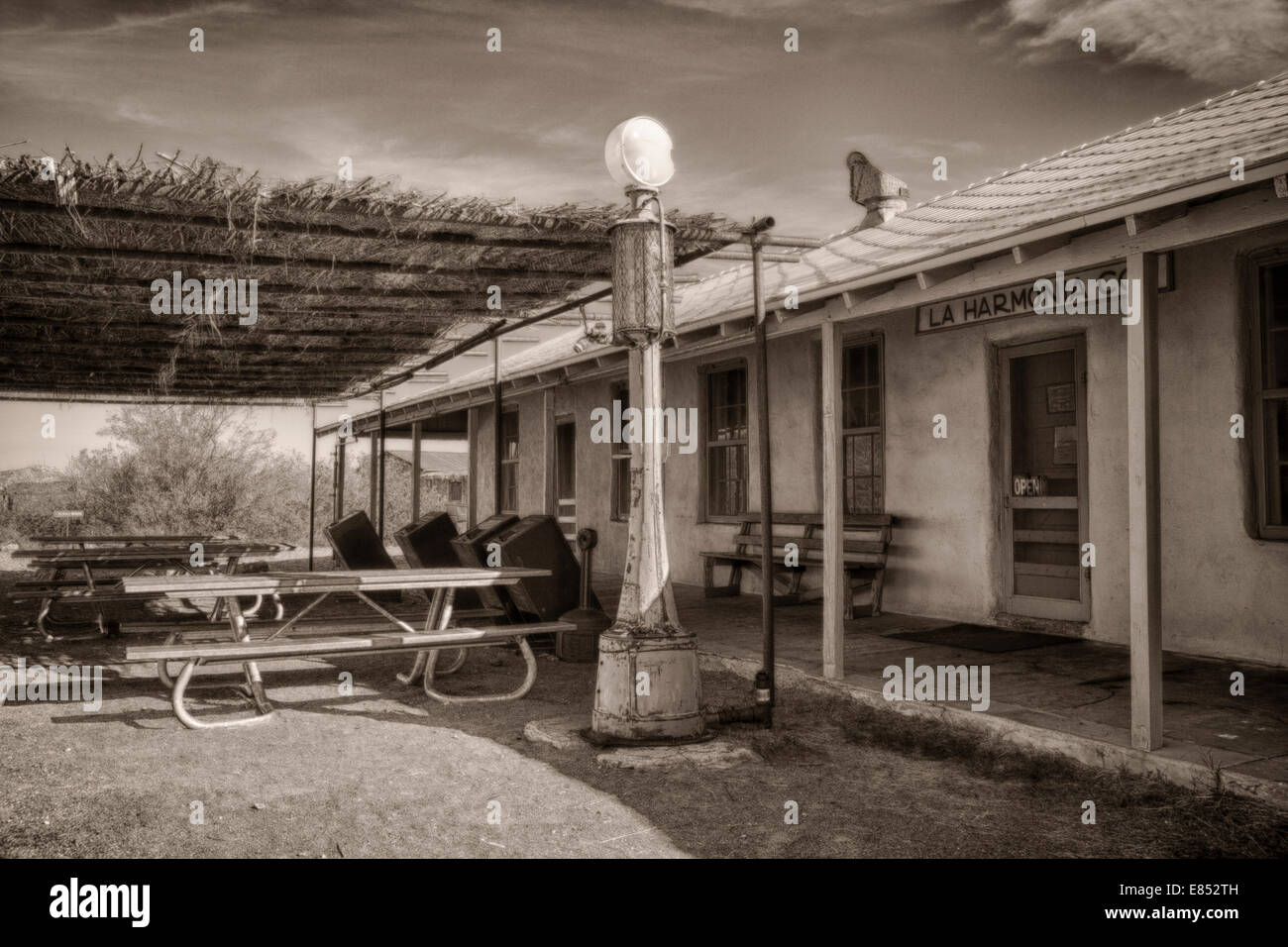 De la HDR Harmonia magasin à Castolon Historic District à Big Bend National Park. Banque D'Images