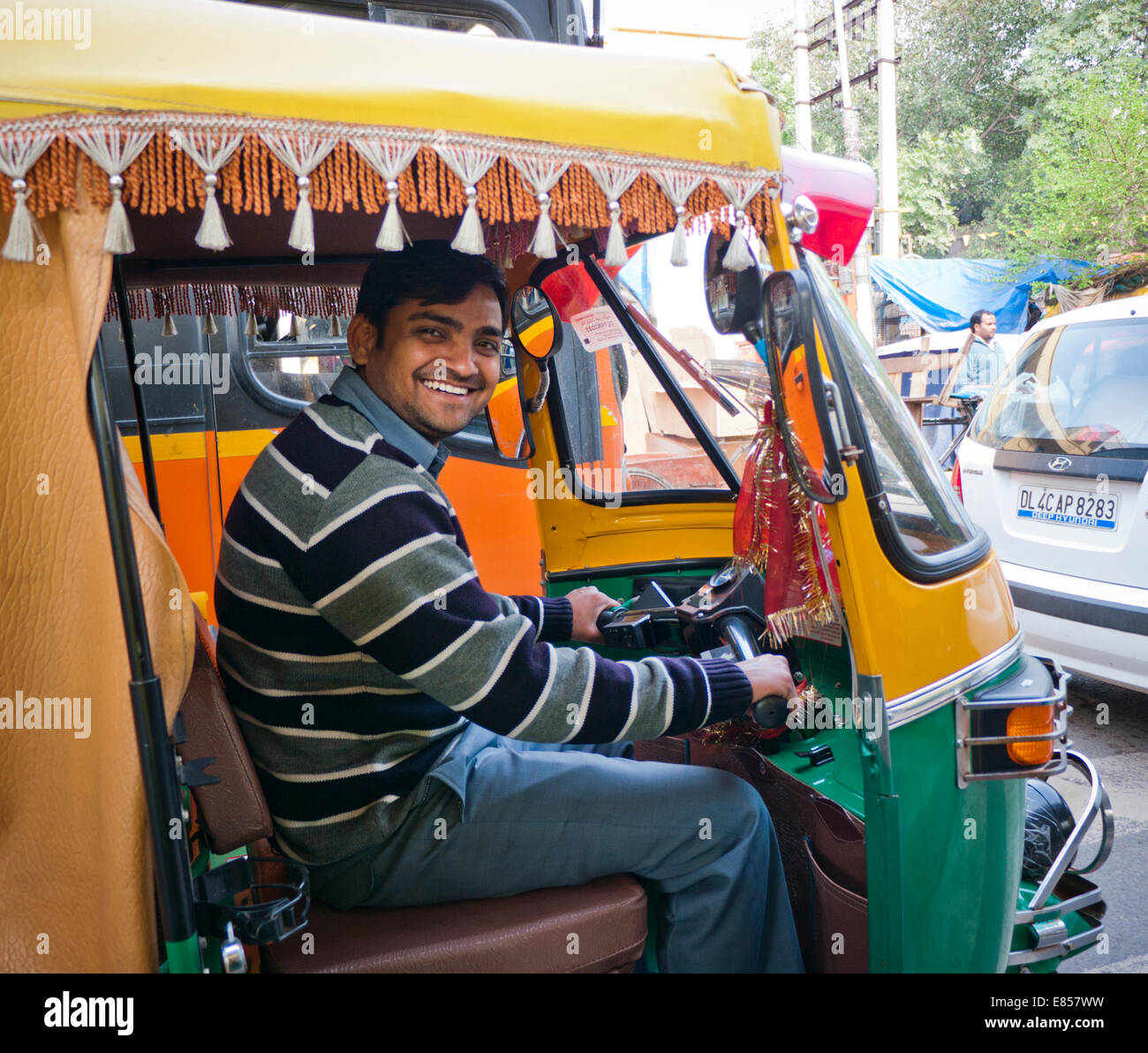 Un conducteur de pousse-pousse à Delhi Inde Banque D'Images