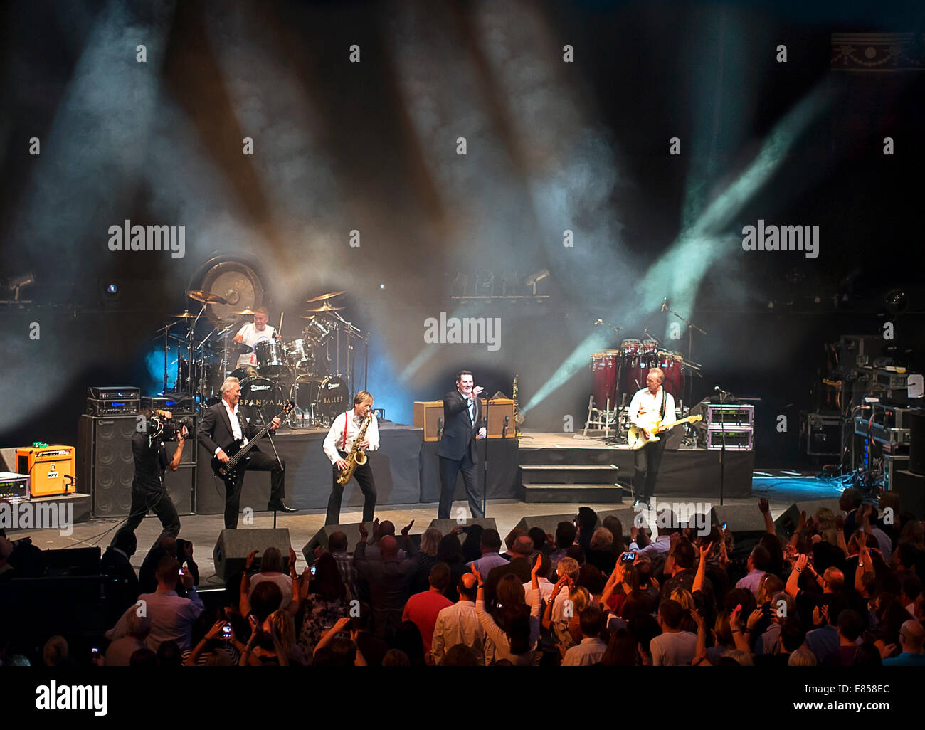 Londres, Royaume-Uni. Septembre 30, 2014. Spandau Ballet jouant au Royal Albert Hall "soul Boys du monde occidental'premier film concert 30/09/2014 Credit : Cabanel/Alamy Live News Banque D'Images