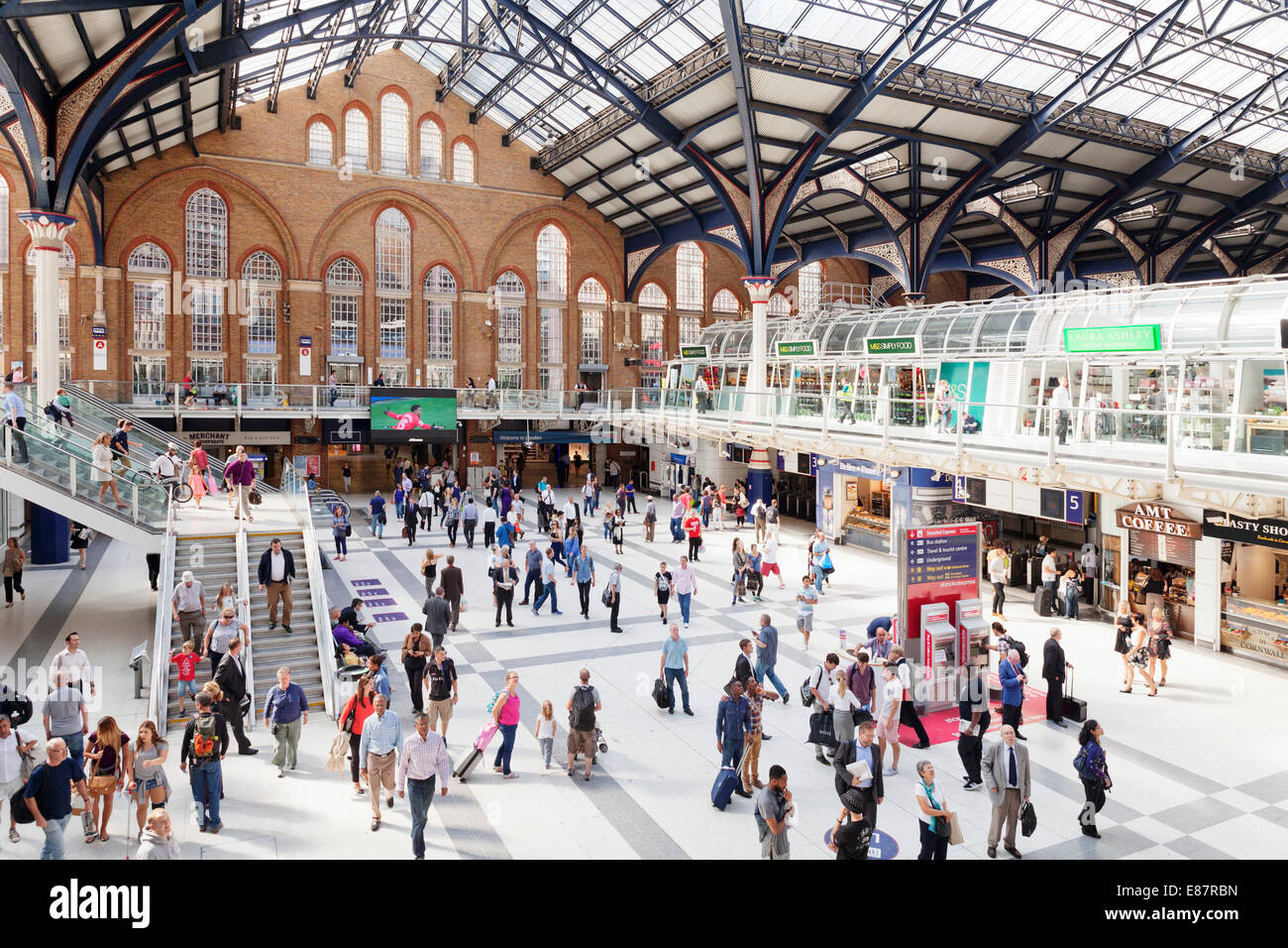 La gare de Liverpool Street, Londres, Angleterre, Royaume-Uni Banque D'Images