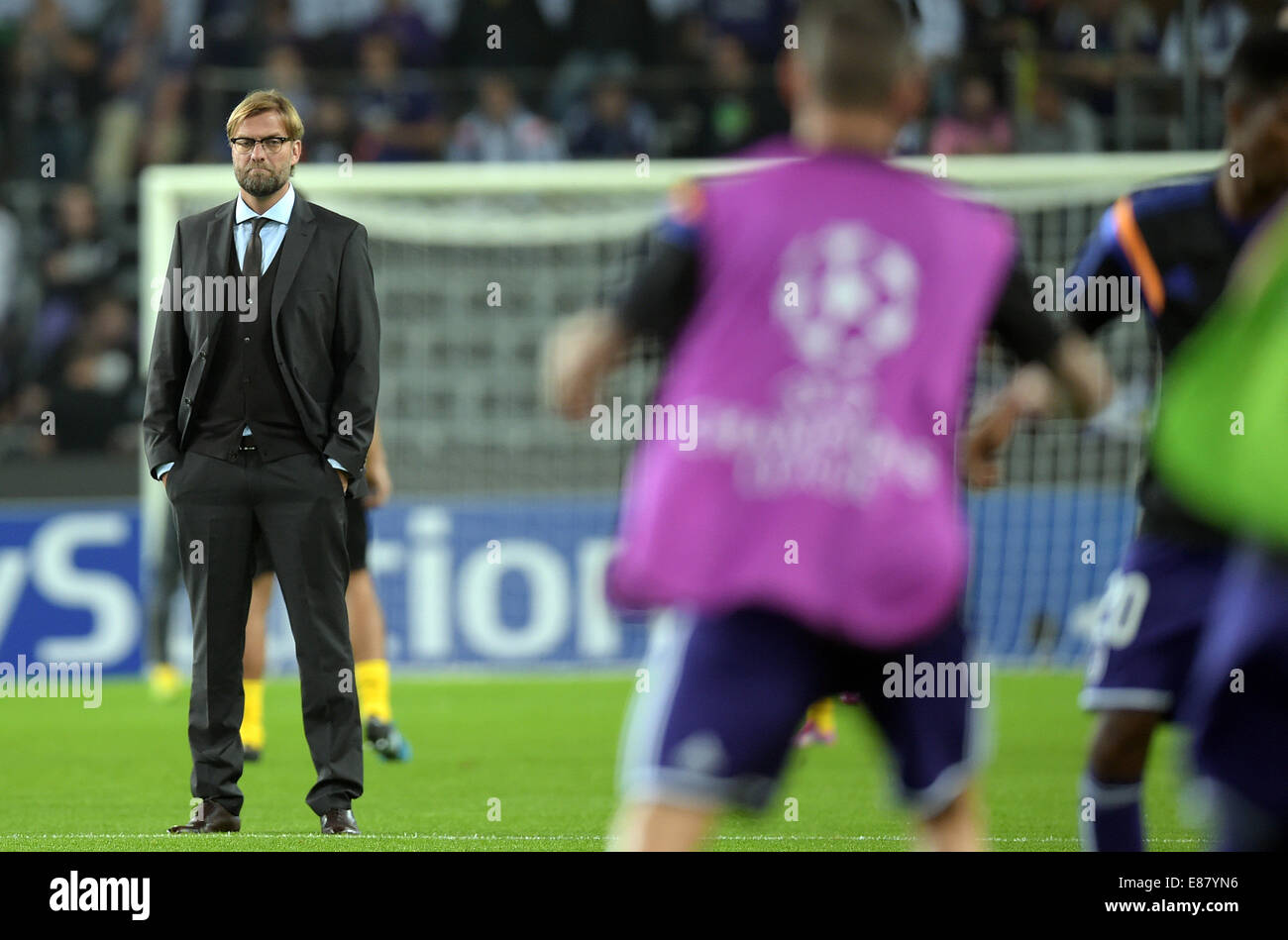 Anderlecht, Belgique. 1 octobre, 2014. Headcoach de Borussia Dortmund Jürgen Klopp avant la Ligue des champions de l'UEFA GROUPE D match de football entre le RSC Anderlecht et Borussia Dortmund au stade Constant Vanden Stock à Anderlecht, Belgique, 01 octobre 2014. Dpa : Crédit photo alliance/Alamy Live News Banque D'Images