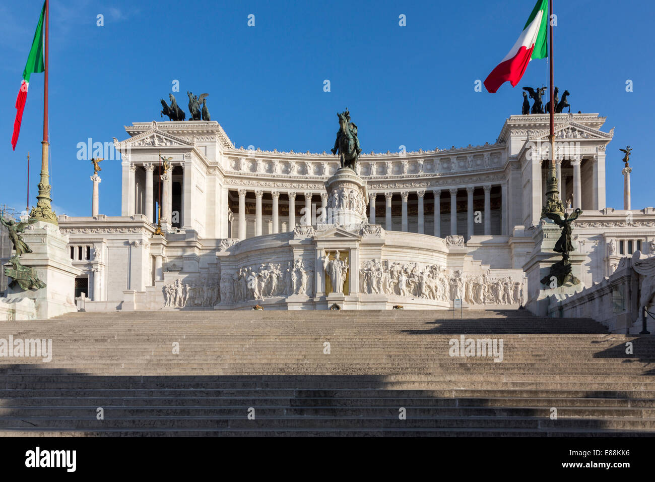 L'Altare della Patria aussi connu comme le Monumento Nazionale a Vittorio Emanuele II est une controve Banque D'Images