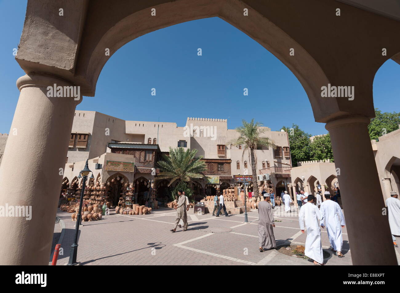 Souk de poterie, Nizwa, Oman, Middle East Banque D'Images