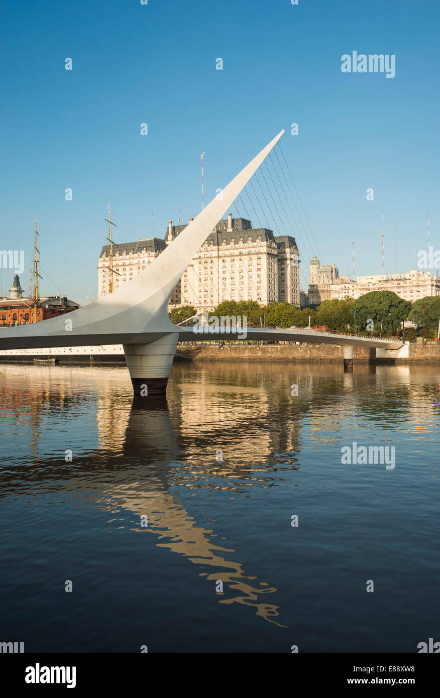 Puente de la Mujer (pont de la femme), Puerto Madero, Buenos Aires, Argentine, Amérique du Sud Banque D'Images