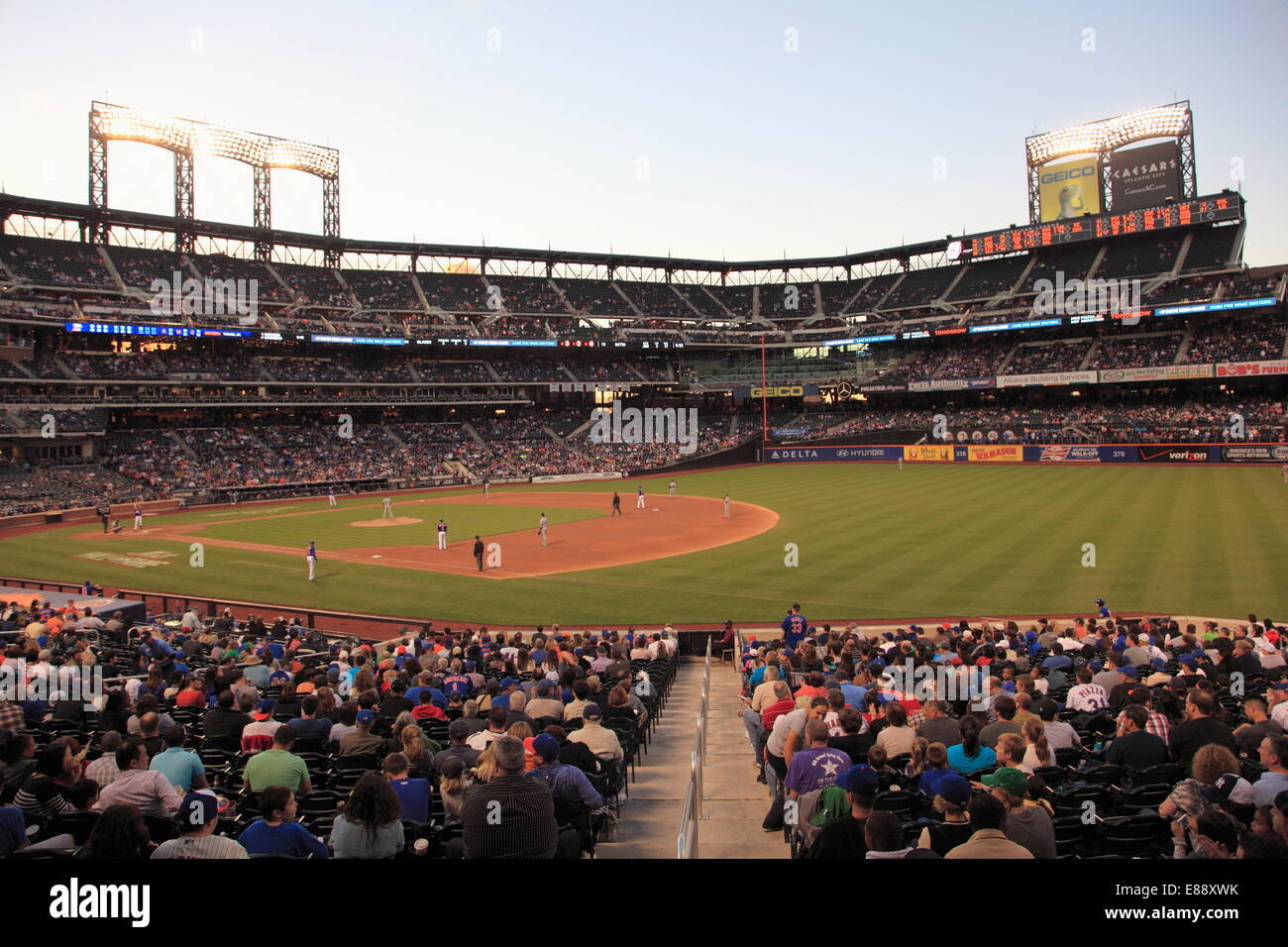 Jeu de base-ball, Citi Field, stade des New York Mets, Queens, New York City, États-Unis d'Amérique, Amérique du Nord Banque D'Images