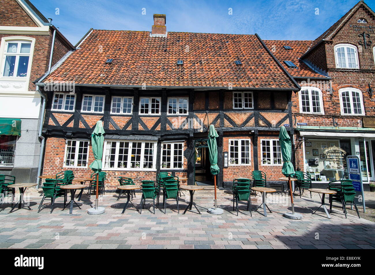 Restaurant en plein air à Ribe, Danemark est la plus ancienne ville, Jutland, Danemark, Scandinavie, Europe Banque D'Images