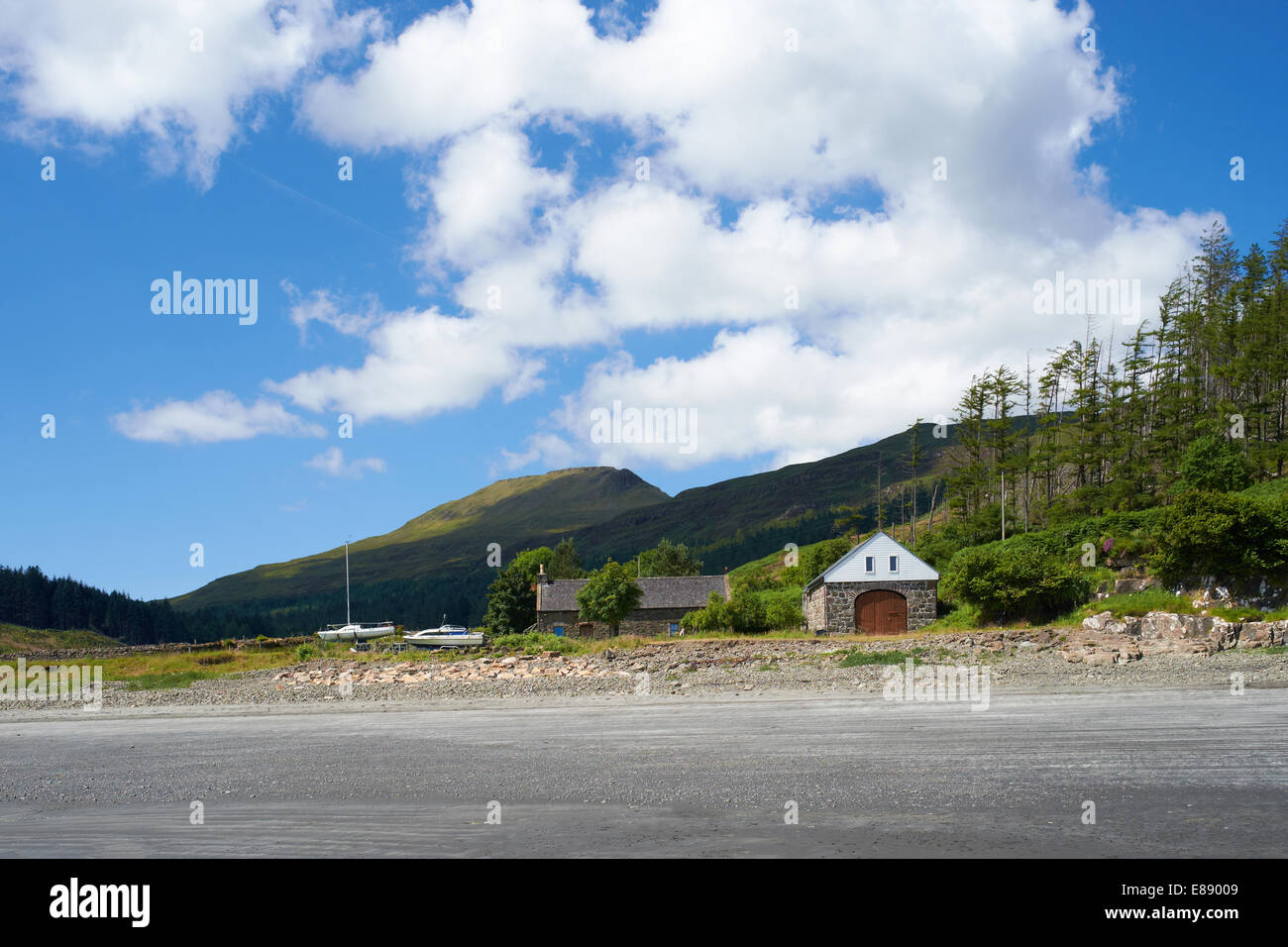 Un Croft à Loch Gleann Bharcasaig Bharcasaig, rivage de Loch, Brisbane près de Dunvegan sur l'île de Skye. Banque D'Images