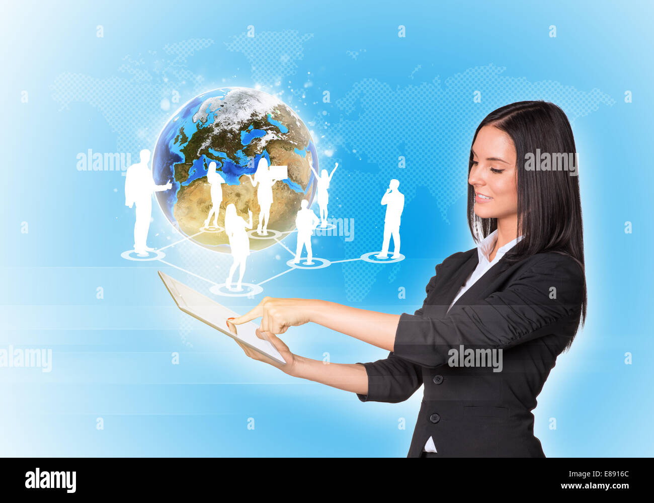 Les femmes utilisant la tablette numérique et de la Terre Banque D'Images Les femmes utilisant la tablette numérique et de la Terre Banque D'Images