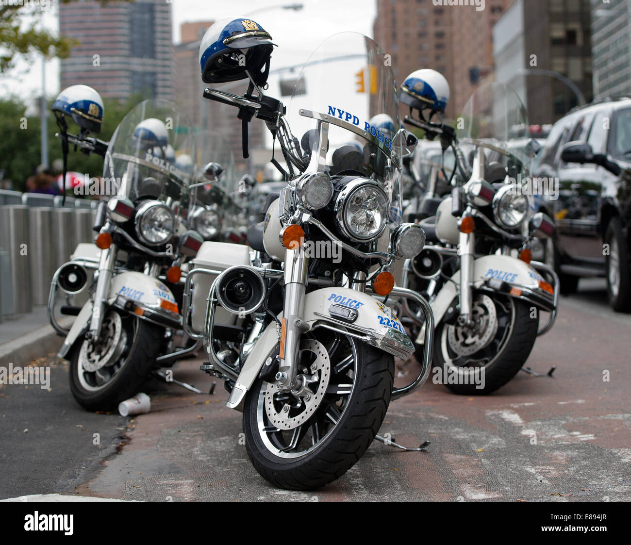 New york police department motorcycle Banque de photographies et d ...